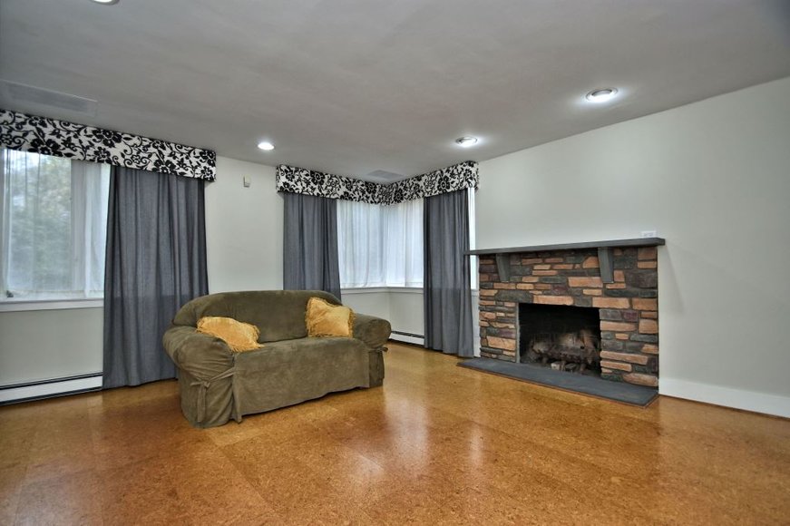 Image for Live and Online Real Estate Auction - Wyncote, PA: 11-19-19