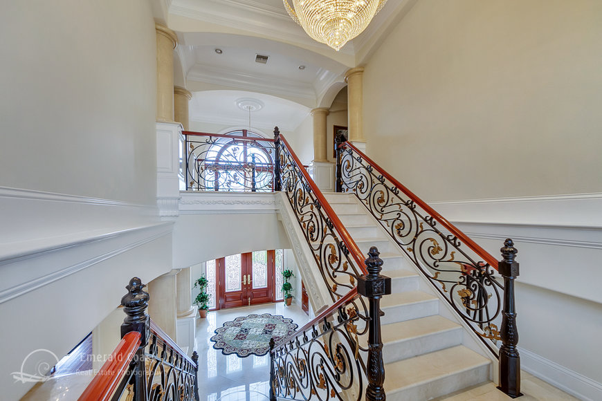 Image for Luxury Estate Auction in Prestigious Preserve on the Bay