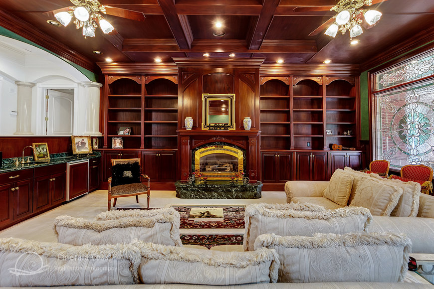 Image for Luxury Estate Auction in Prestigious Preserve on the Bay