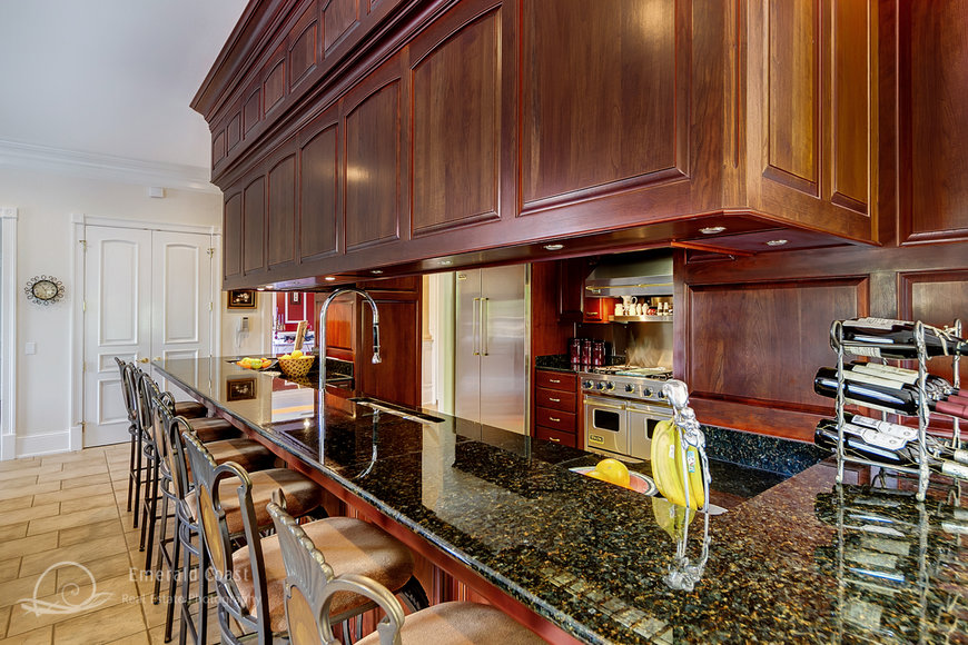 Image for Luxury Estate Auction in Prestigious Preserve on the Bay