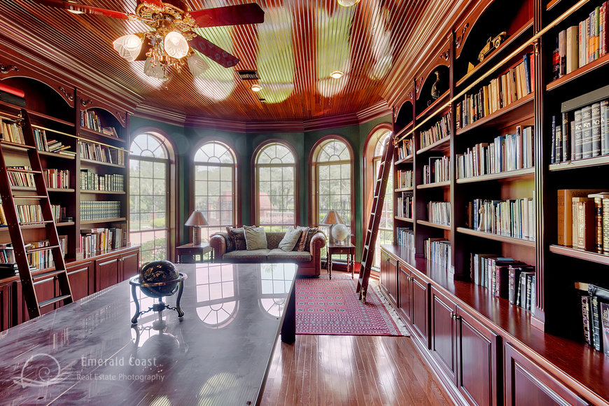 Image for Luxury Estate Auction in Prestigious Preserve on the Bay