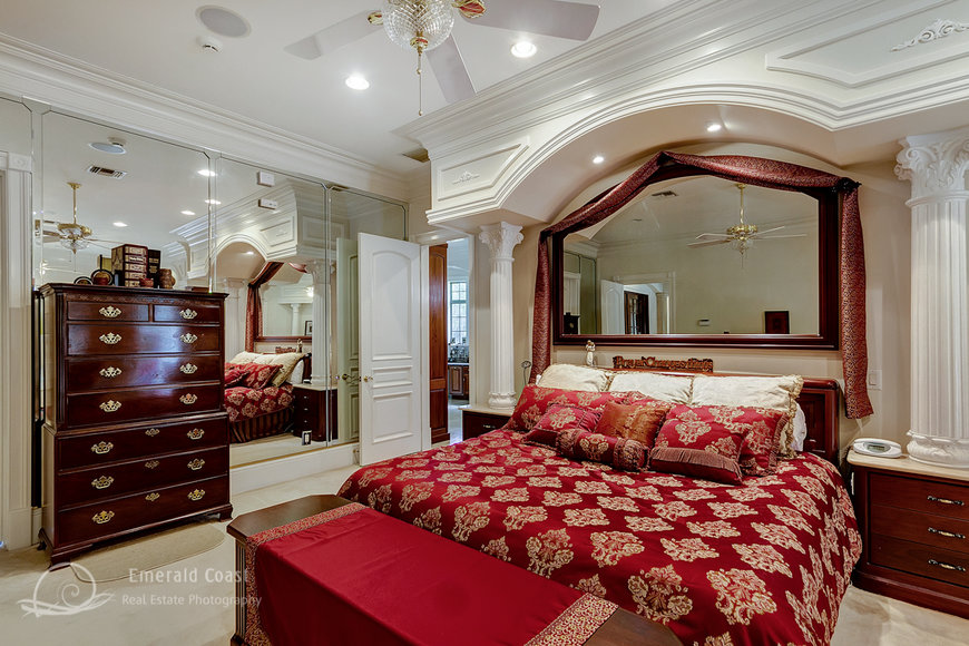 Image for Luxury Estate Auction in Prestigious Preserve on the Bay