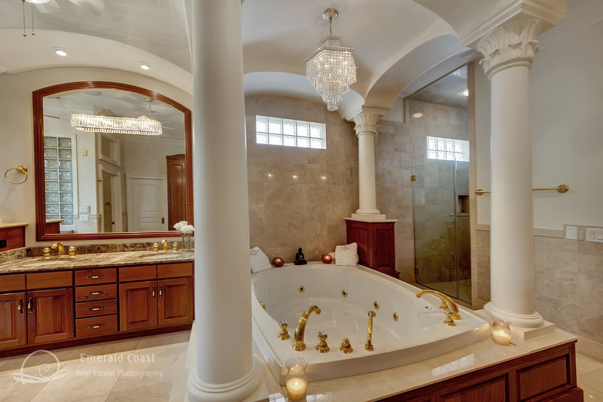 Image for Luxury Estate Auction in Prestigious Preserve on the Bay