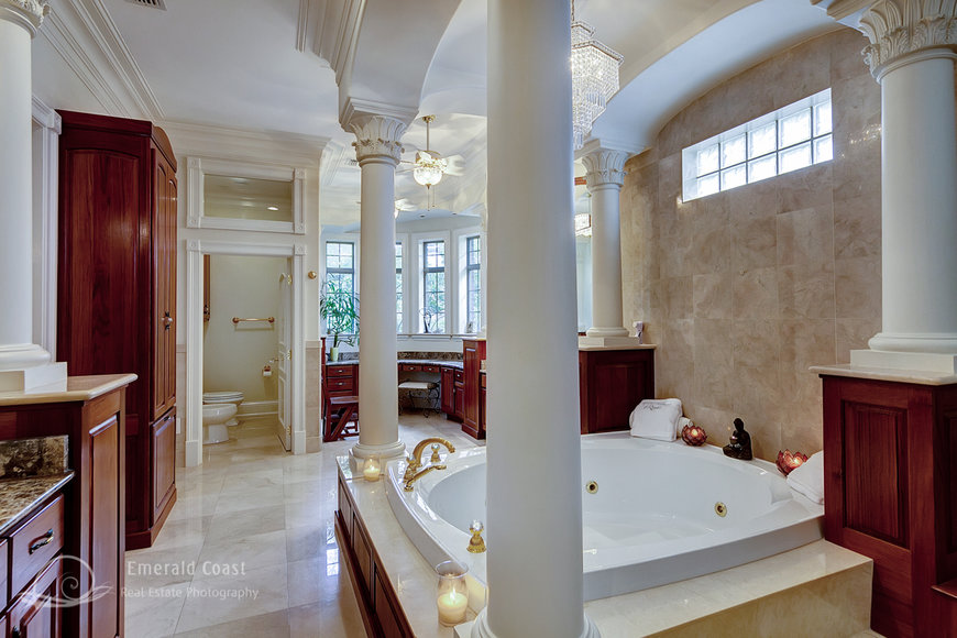 Image for Luxury Estate Auction in Prestigious Preserve on the Bay