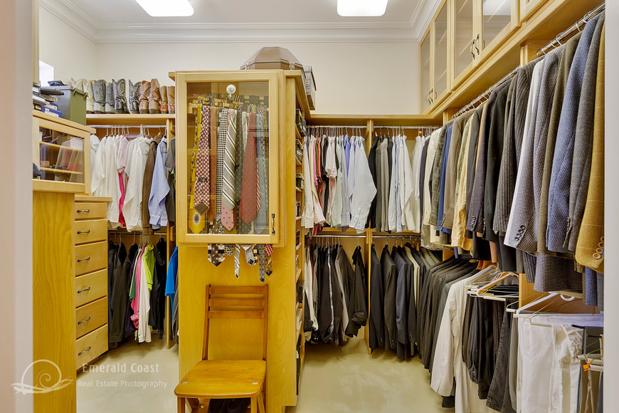 Image for Luxury Estate Auction in Prestigious Preserve on the Bay