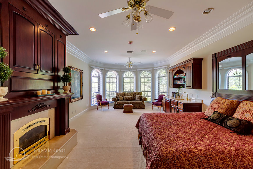 Image for Luxury Estate Auction in Prestigious Preserve on the Bay