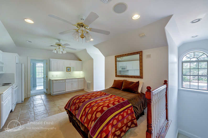 Image for Luxury Estate Auction in Prestigious Preserve on the Bay