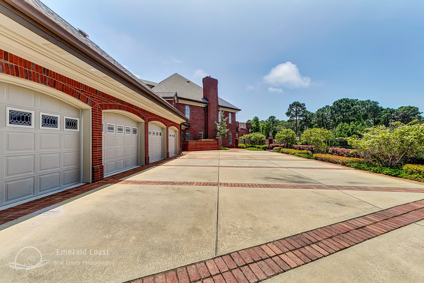 Image for Luxury Estate Auction in Prestigious Preserve on the Bay