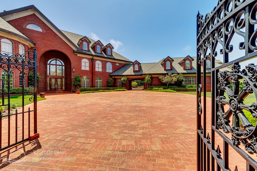 Image for Luxury Estate Auction in Prestigious Preserve on the Bay