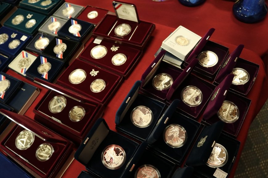 Image for Gallery Auction with Trains: 11-21-19