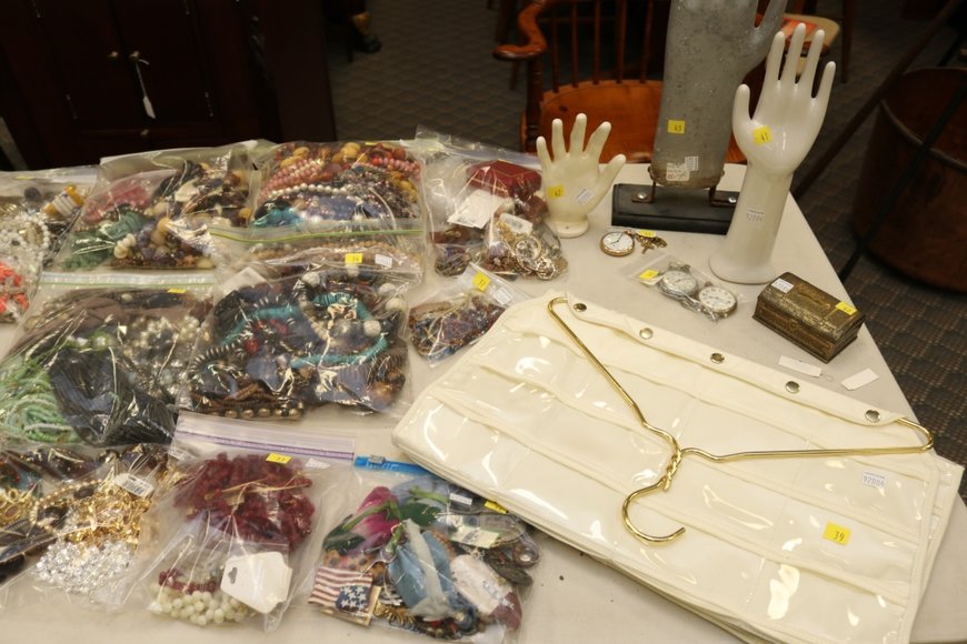 Image for Gallery Auction with Trains: 11-21-19