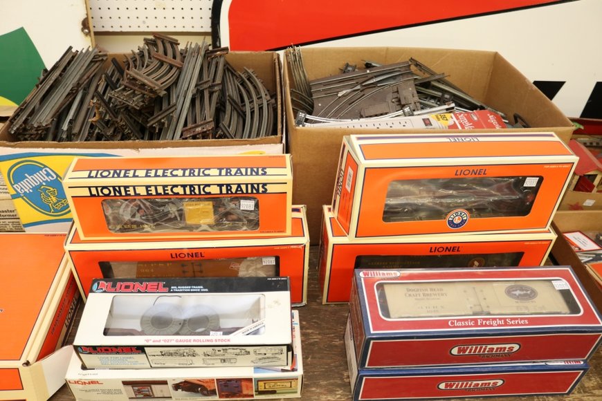 Image for Gallery Auction with Trains: 11-21-19