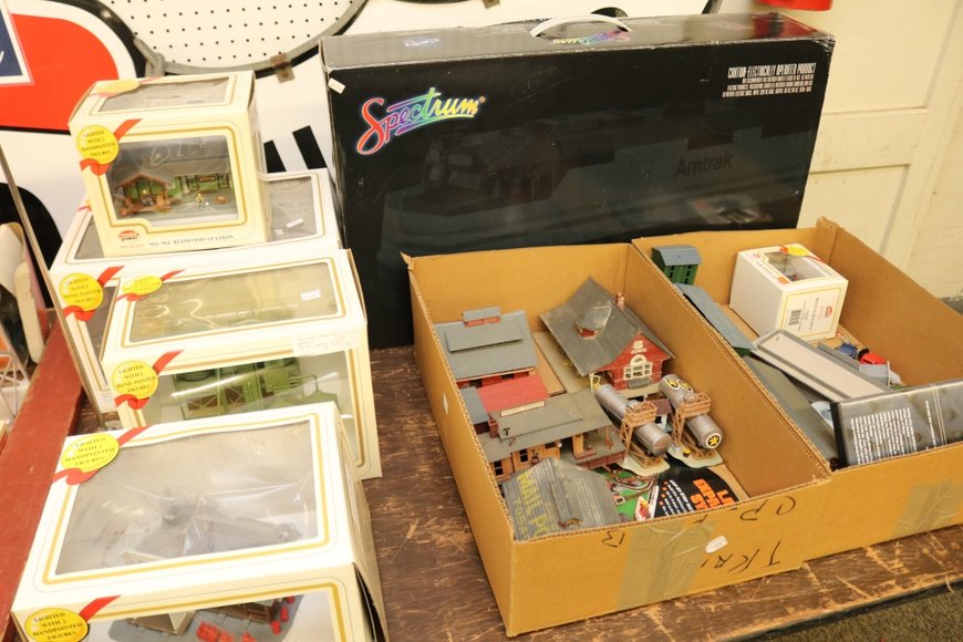 Image for Gallery Auction with Trains: 11-21-19