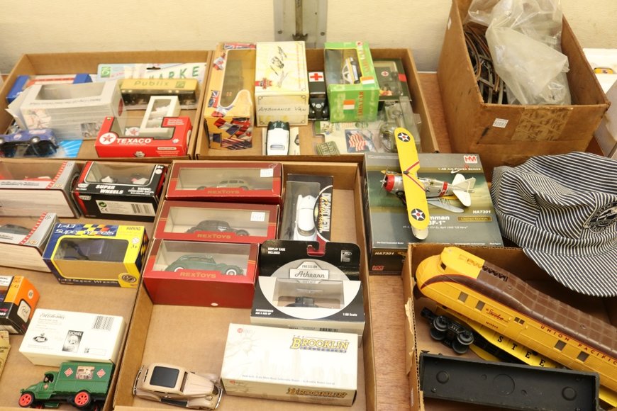 Image for Gallery Auction with Trains: 11-21-19