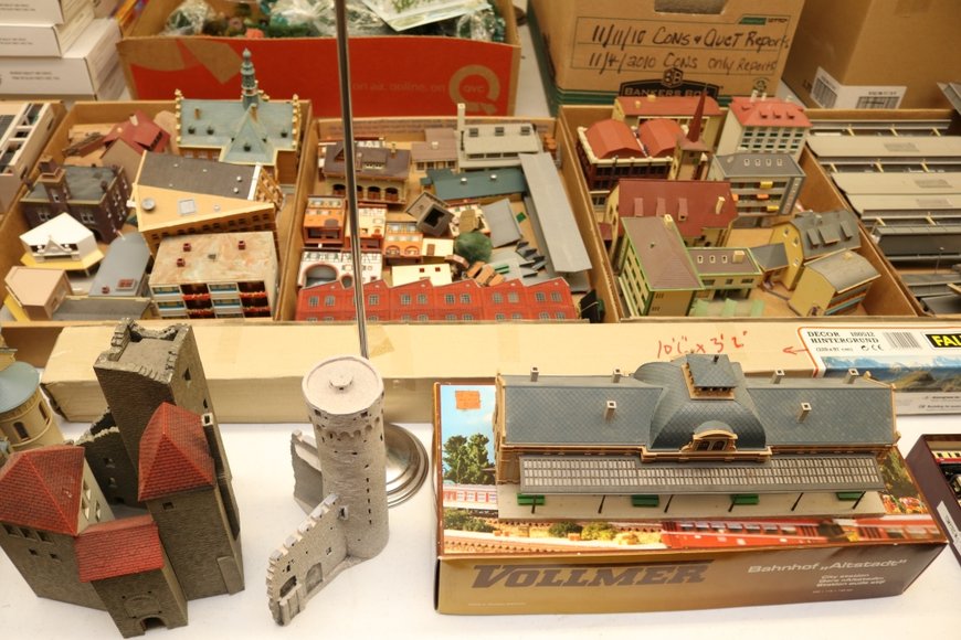 Image for Gallery Auction with Trains: 11-21-19