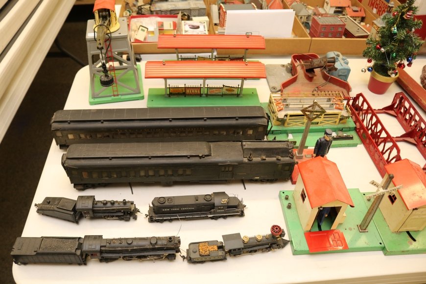 Image for Gallery Auction with Trains: 11-21-19