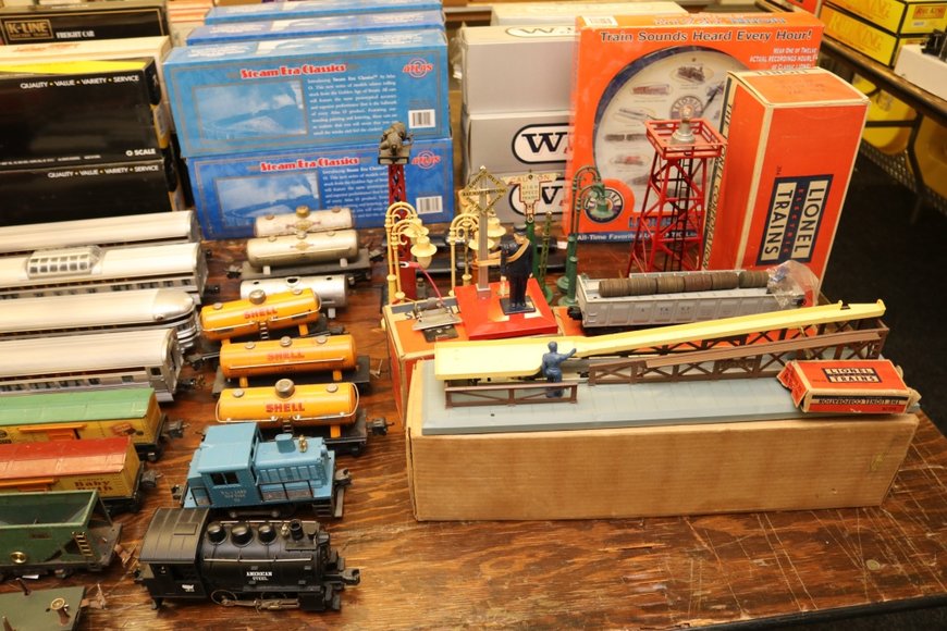 Image for Gallery Auction with Trains: 11-21-19