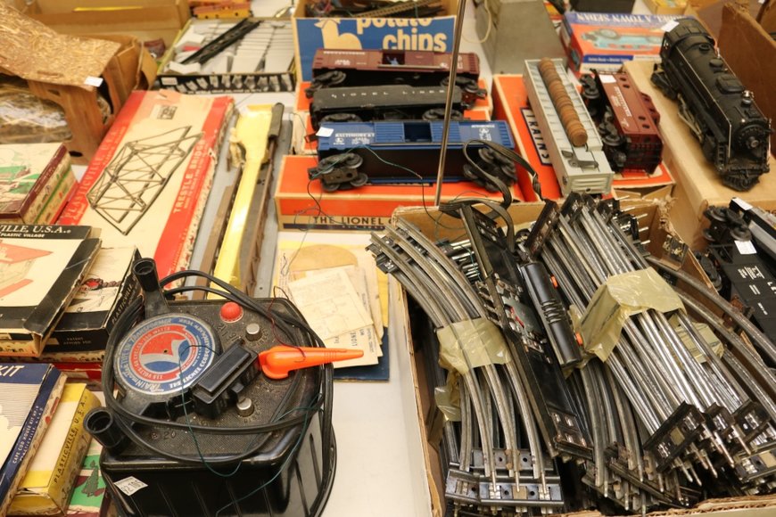 Image for Gallery Auction with Trains: 11-21-19