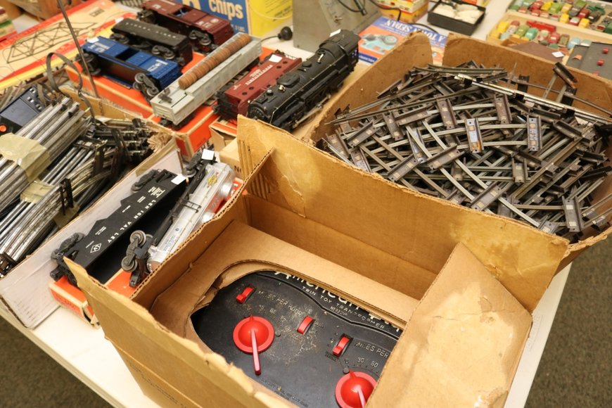 Image for Gallery Auction with Trains: 11-21-19