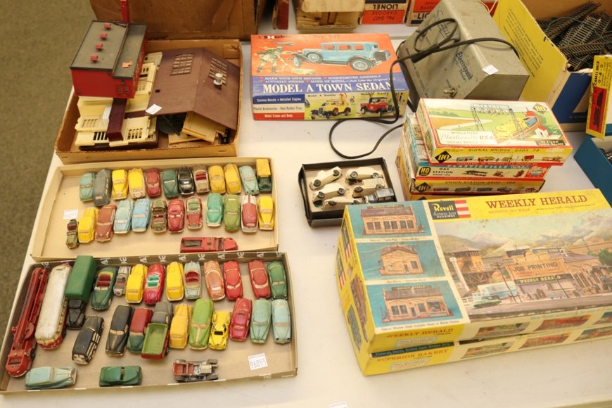 Image for Gallery Auction with Trains: 11-21-19