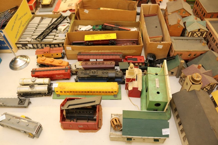 Image for Gallery Auction with Trains: 11-21-19