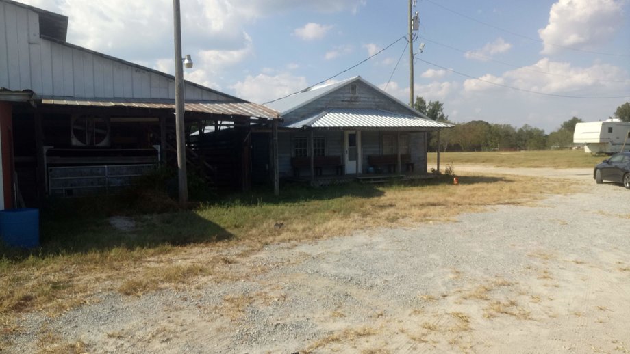 Chesnee, SC Livestock Market Online Only