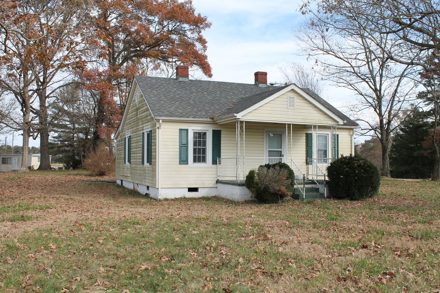 Image for Commissioner's Sale - 2 Bedroom House in Siloam, NC