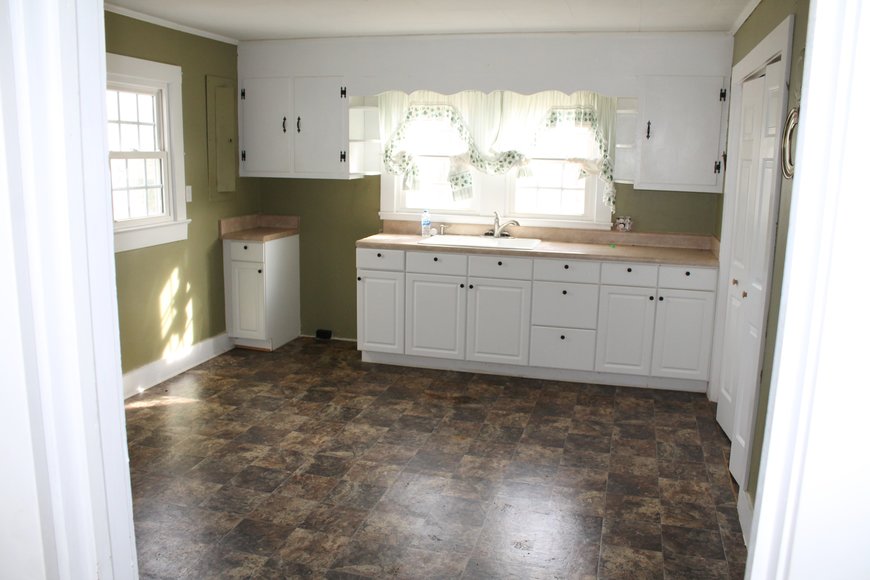 Image for Commissioner's Sale - 2 Bedroom House in Siloam, NC