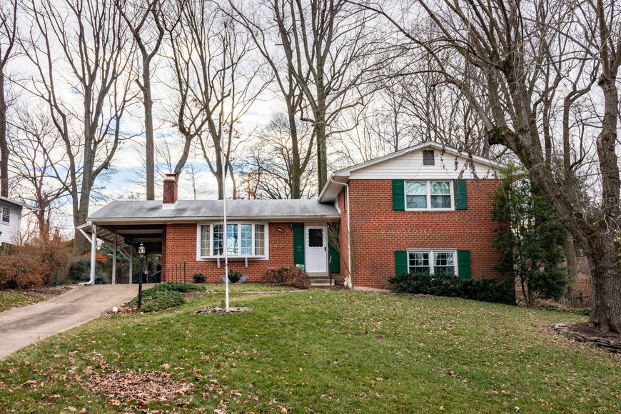 Image for 3BR/2.5BA Brick Split Level House - Less Than 10 ± Miles From Amazon HQ2 - 6803 Capstan Dr., Annandale, VA 22003