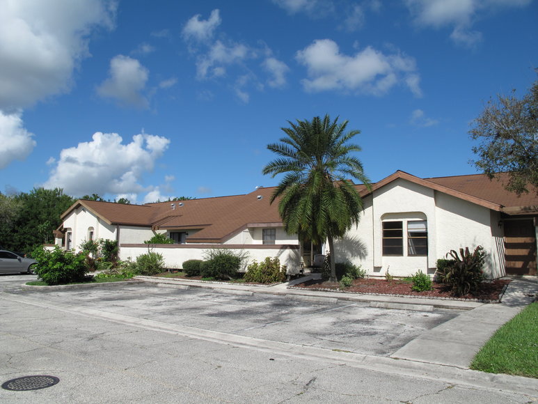 Image for US Bankruptcy Auction of 53 Residential Villas in Villas of Windmill Point II