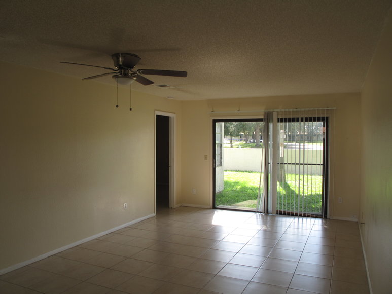 Image for US Bankruptcy Auction of 53 Residential Villas in Villas of Windmill Point II