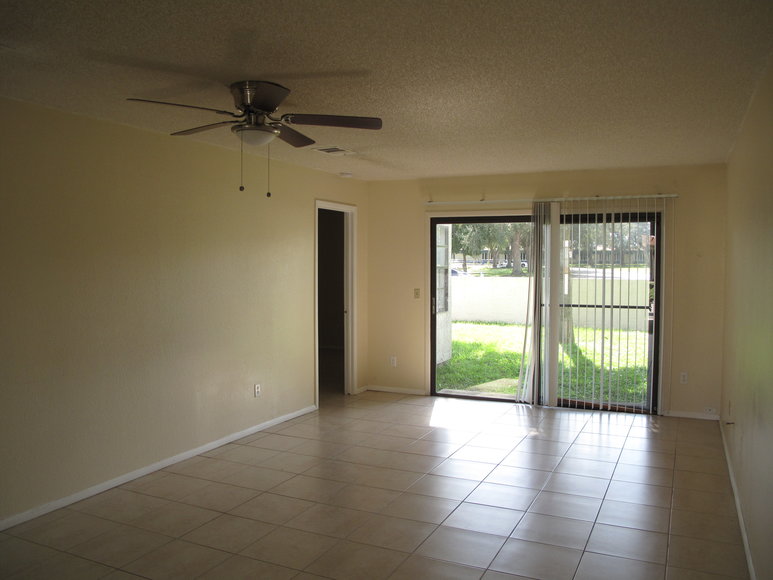 Image for US Bankruptcy Auction of 53 Residential Villas in Villas of Windmill Point II