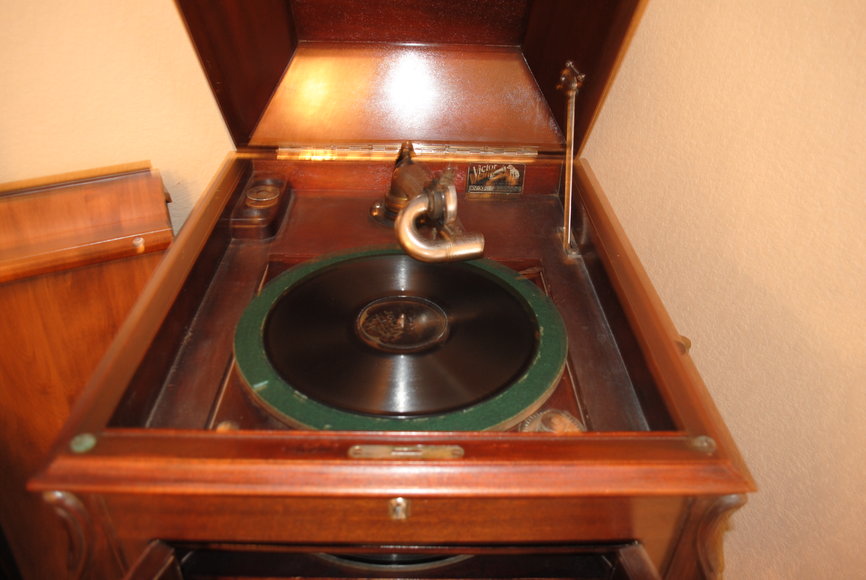 Image for 2020, March 21st- March 28th | Granite Estate and Contents Auction