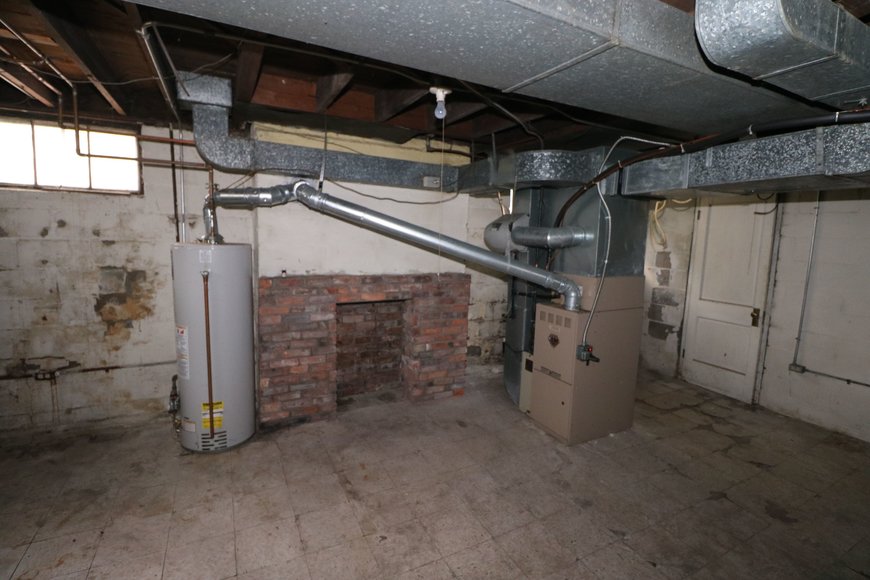 Image for ABSOLUTE AUCTION! 1367 Glenview Road