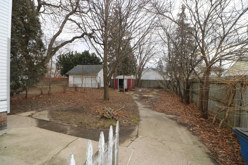 Image for ABSOLUTE AUCTION! 1367 Glenview Road