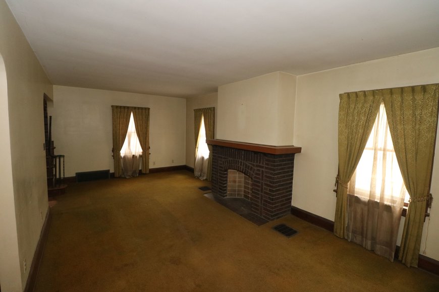 Image for ABSOLUTE AUCTION! 1367 Glenview Road