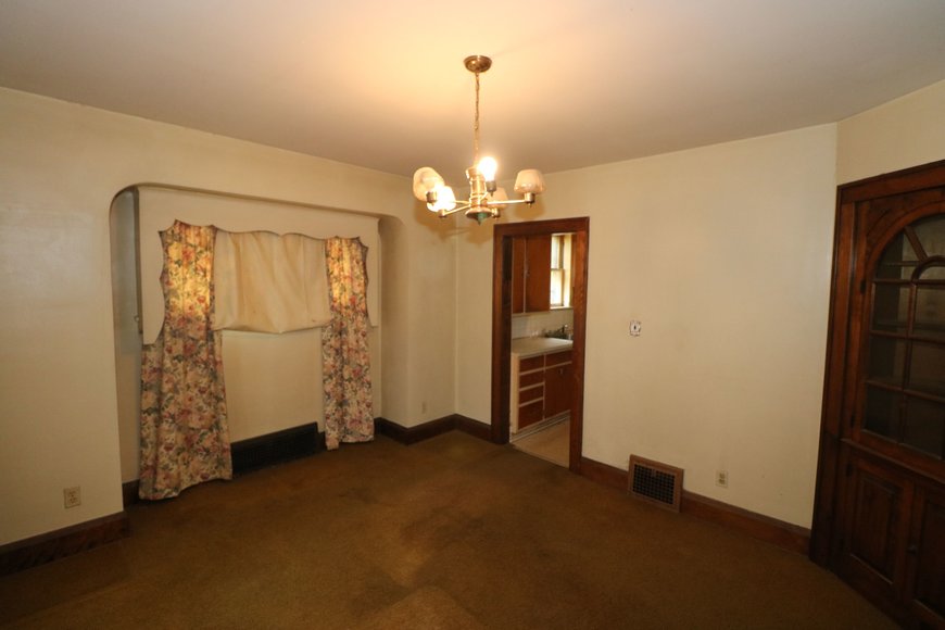 Image for ABSOLUTE AUCTION! 1367 Glenview Road