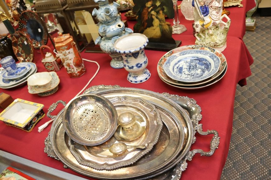 Image for Gallery Auction with Dolls | January 30, 2020 at 9:00 AM