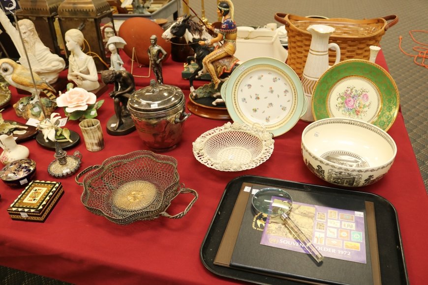 Image for Gallery Auction with Dolls | January 30, 2020 at 9:00 AM