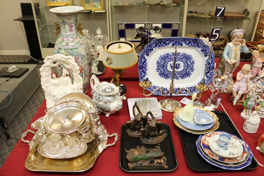 Image for Gallery Auction with Dolls | January 30, 2020 at 9:00 AM