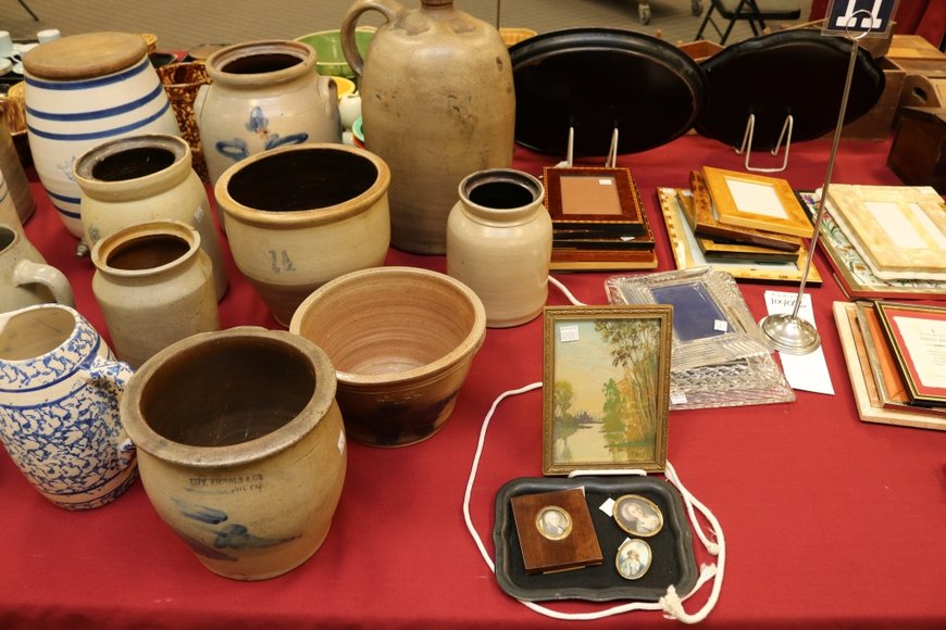 Image for Gallery Auction with Dolls | January 30, 2020 at 9:00 AM