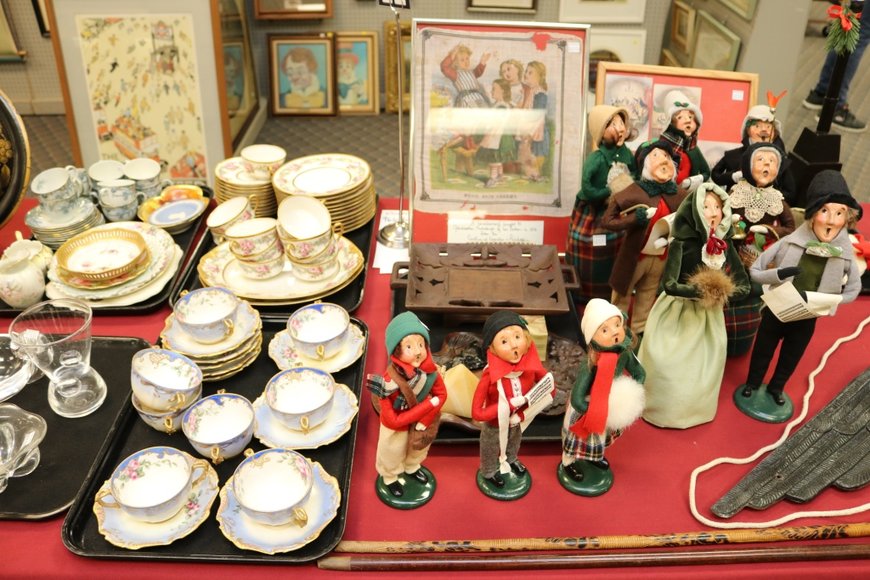 Image for Gallery Auction with Dolls | January 30, 2020 at 9:00 AM