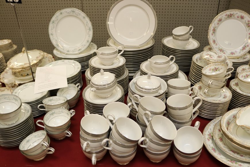 Image for Gallery Auction with Dolls | January 30, 2020 at 9:00 AM