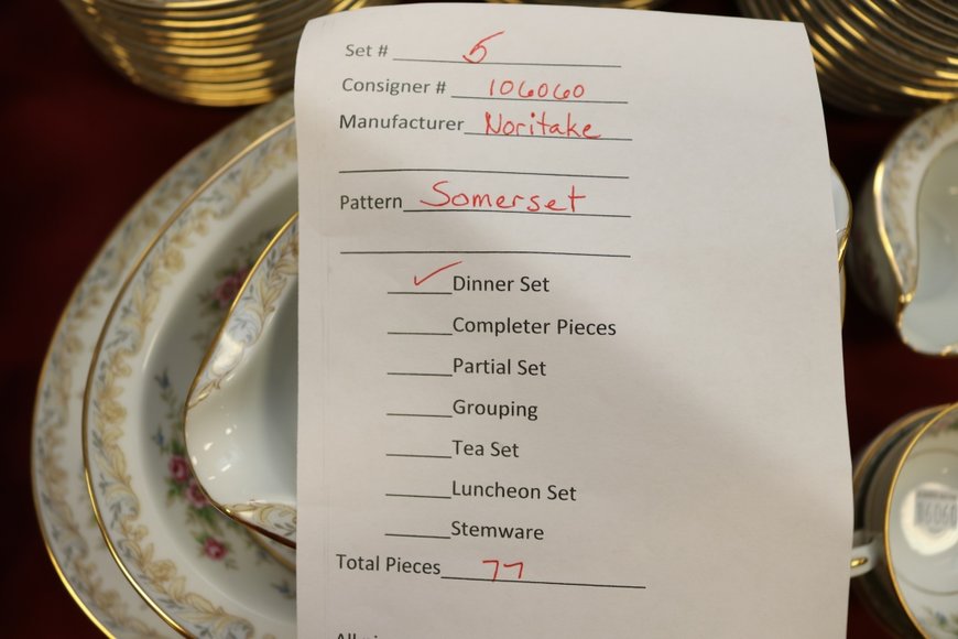 Image for Gallery Auction with Dolls | January 30, 2020 at 9:00 AM