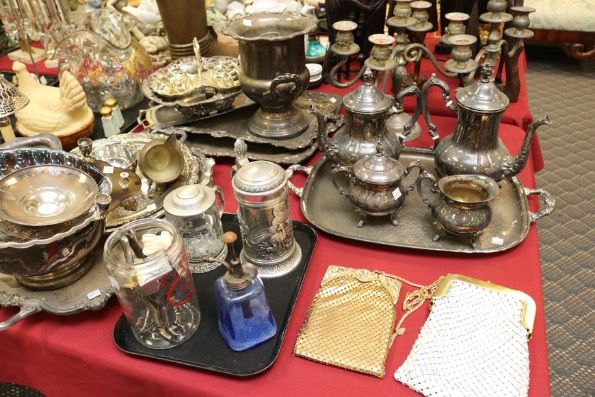 Image for Gallery Auction with Dolls | January 30, 2020 at 9:00 AM