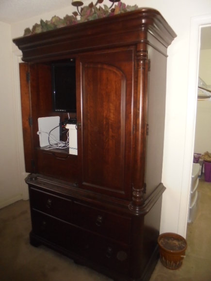 Image for 2-ESTATE AUCTIONS (Deceased & Living)