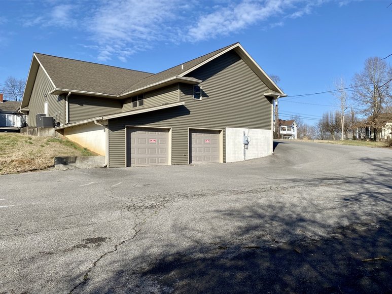 Image for Cadiz Florist Absolute Auction