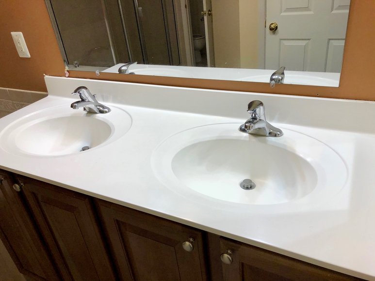 Image for 3 BR/2.5 BA Townhome Style Condo in Kirkpatrick Farms--Loudoun County, VA   ONLINE ONLY BIDDING!!