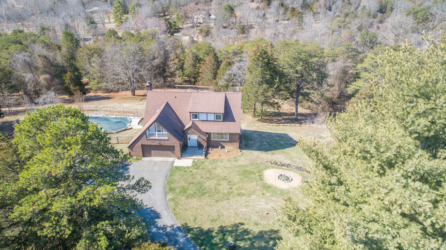 Image for Immaculate 4 BR/3.5 BA Home w/Large Shop & Pond on 10 +/- Acres--Fauquier County, VA   ONLINE ONLY BIDDING!!