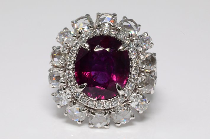 Image for Royal Artifacts,Jewelry,Handbags & Timepieces